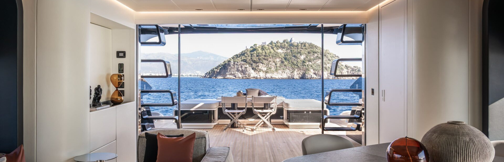 AB Yacht Reviews, Yacht 4