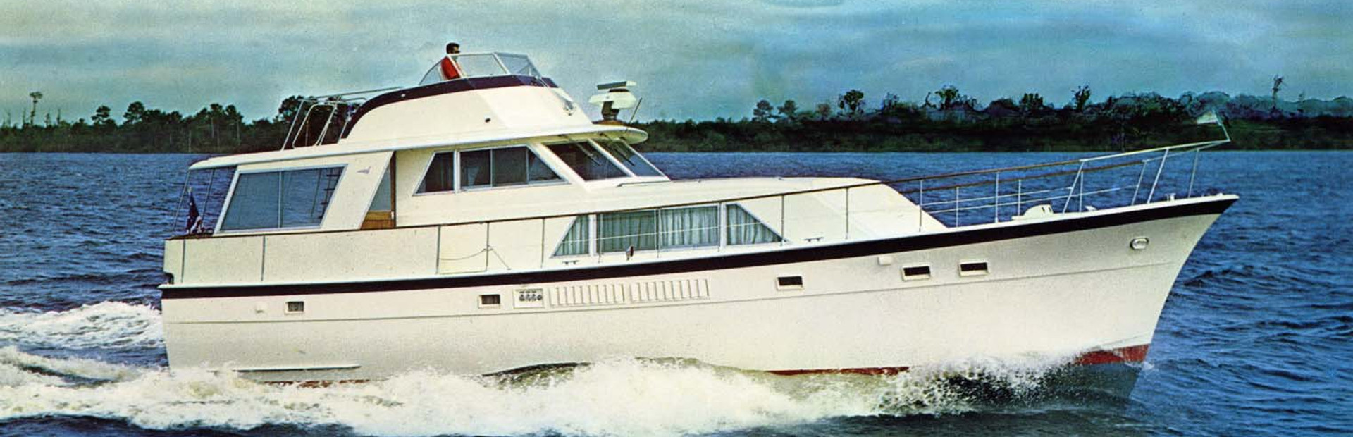 Hatteras 58 Triple Cabin Yachts For Sale