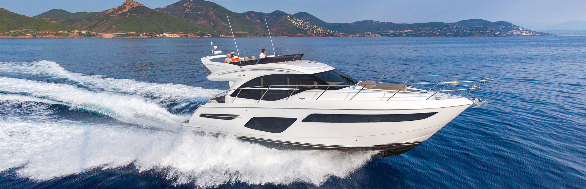 Princess F50 Flybridge Yacht