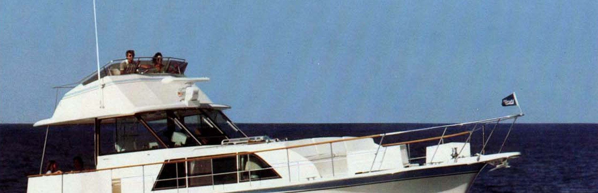 Hatteras 43 Double Cabin Yachts For Sale