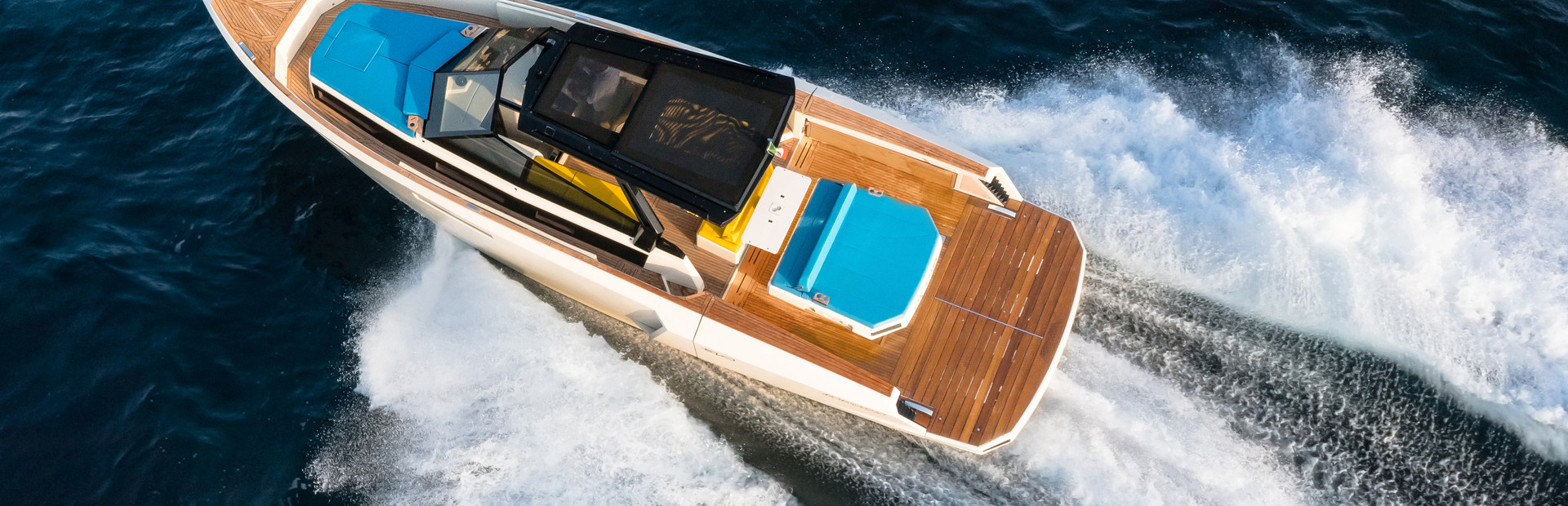 Evo Yacht Reviews, Yacht 2
