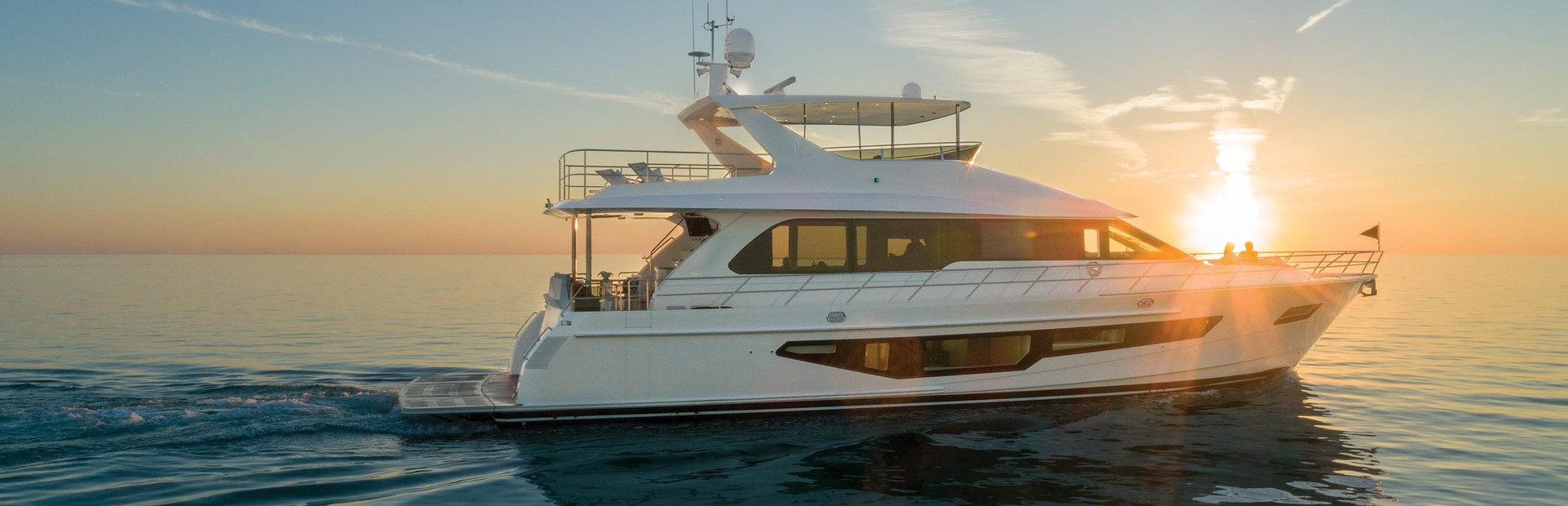 CL Yacht Reviews, Yacht 1