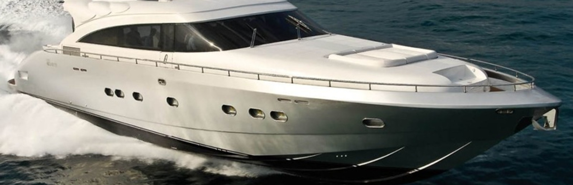 AB 92 FLY Yachts For Sale