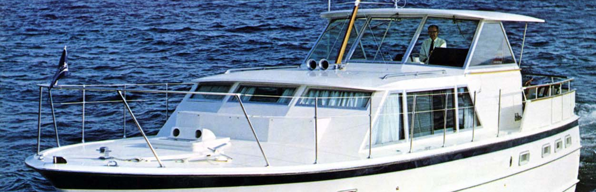 Hatteras 44 Triple Cabin Yachts For Sale