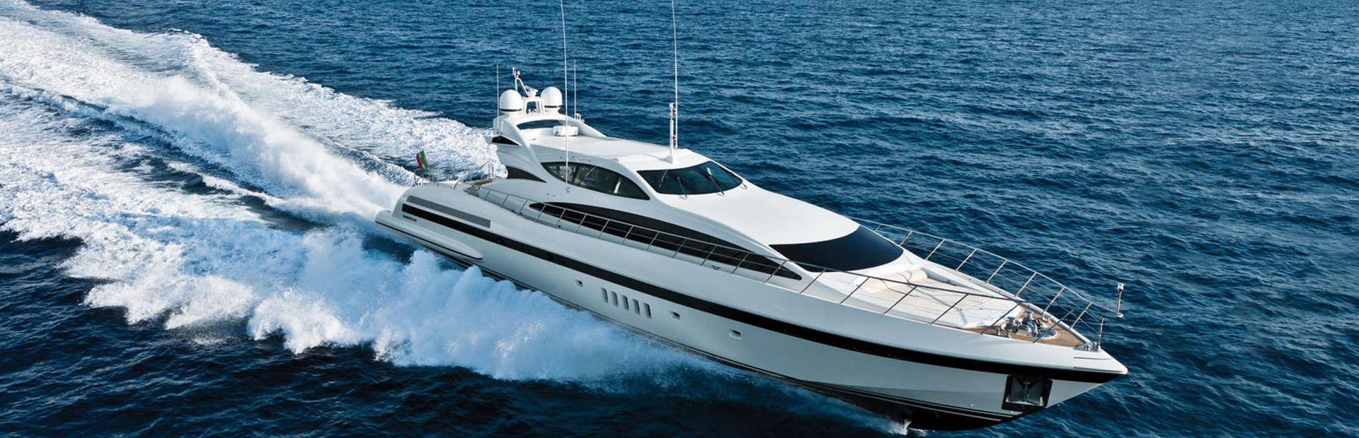 Mangusta 105 Yachts For Sale