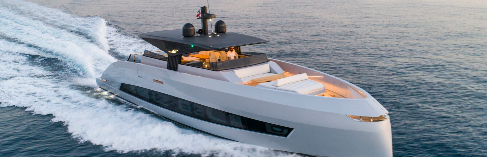 Manda Yacht Reviews, Yacht 3