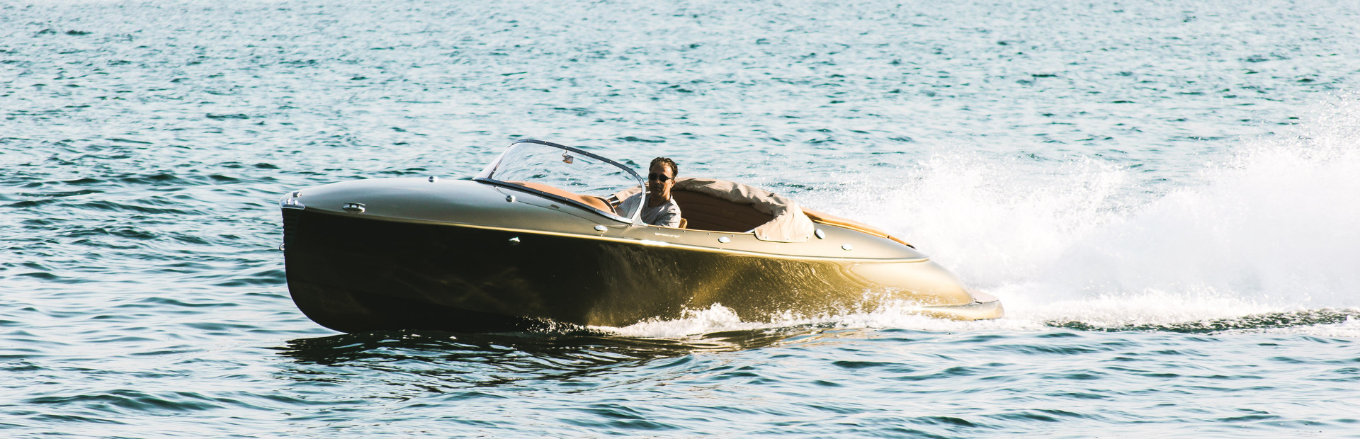 Seven Seas Yacht Reviews, Yacht 4