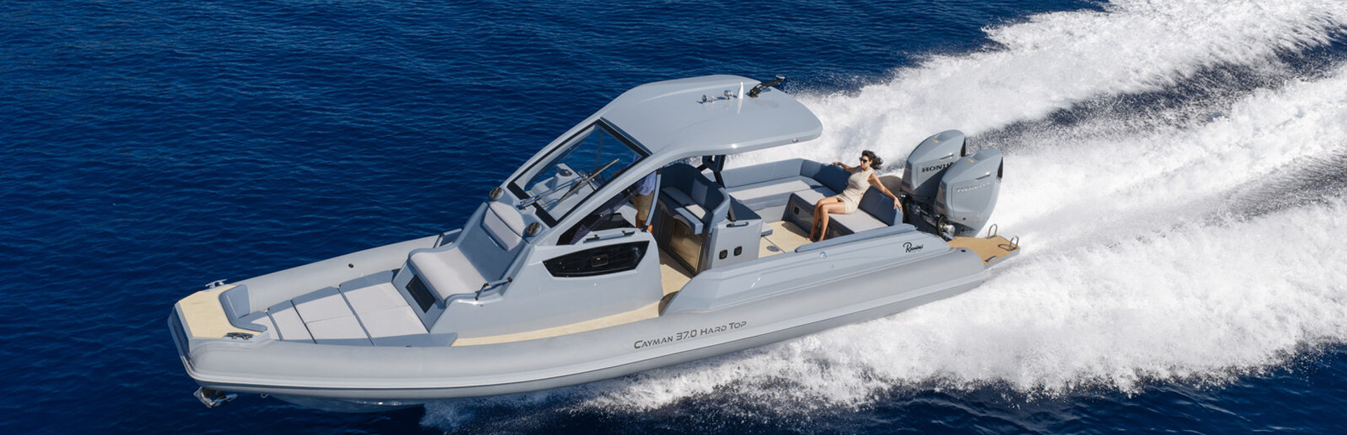 Ranieri International Cayman 37.0 Hard Top Boats For Sale