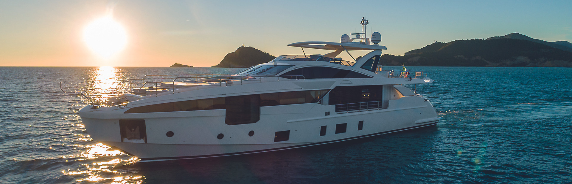 Azimut Yacht Reviews, Yacht 2