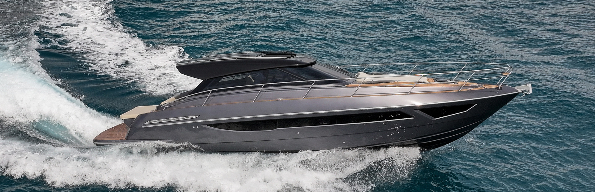 Focus Motor Yacht Reviews, Yacht 1