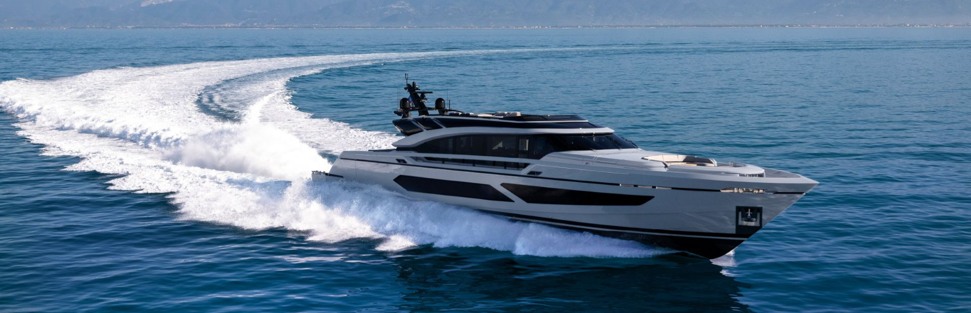 AB Yacht Reviews, Yacht 7