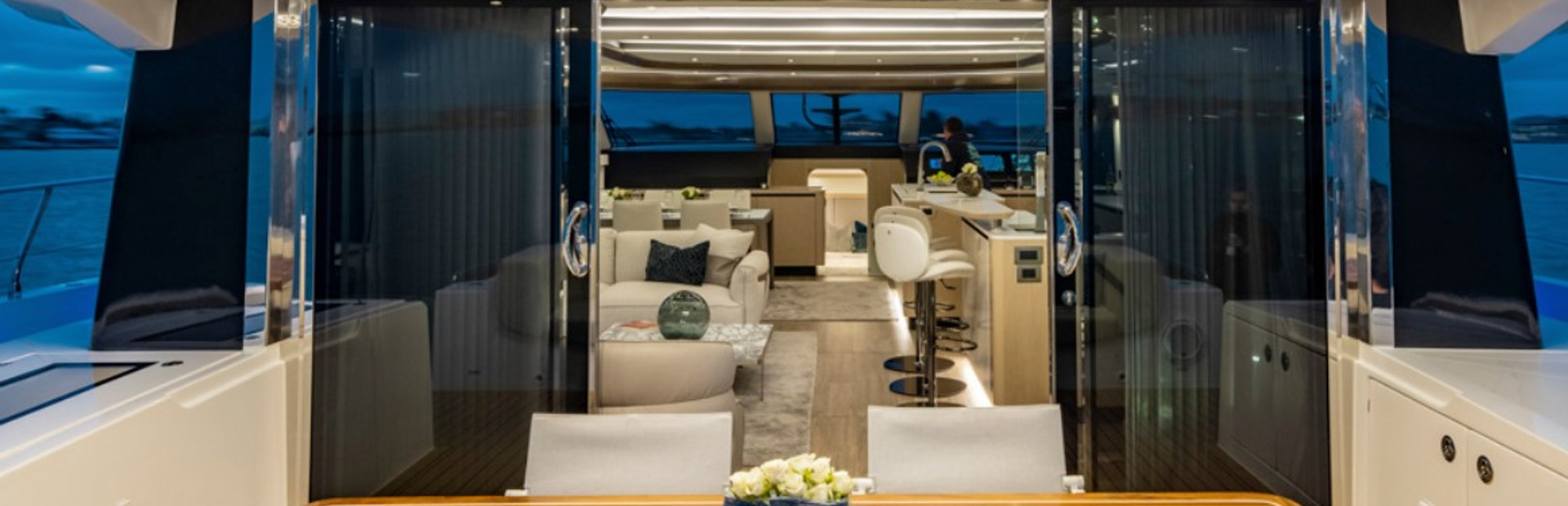 Aquila Boat Reviews, Yacht 5