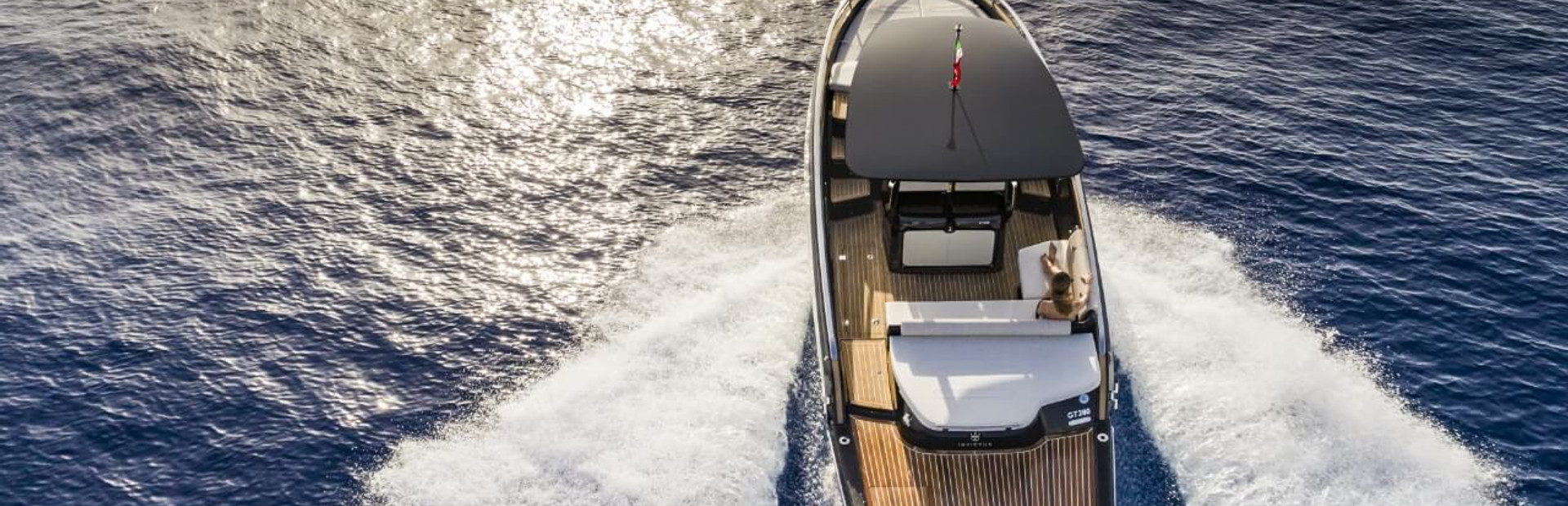 Invictus Yacht Reviews, Yacht 4