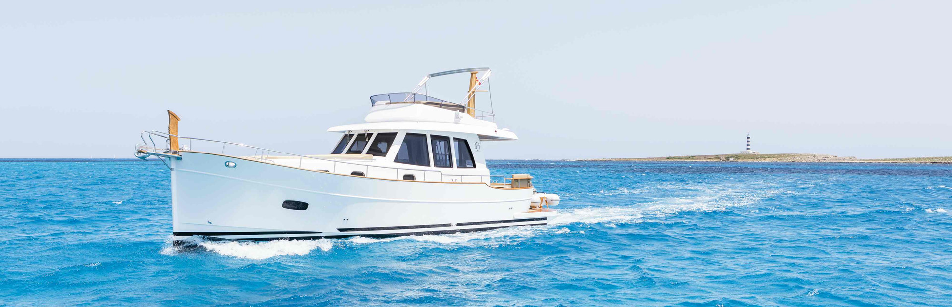 Classic Style Boat Tours & Reviews 1