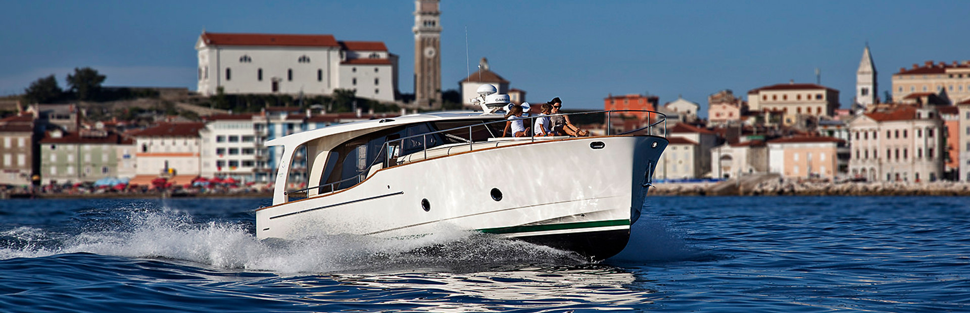 Greenline 40 Wheelhouse