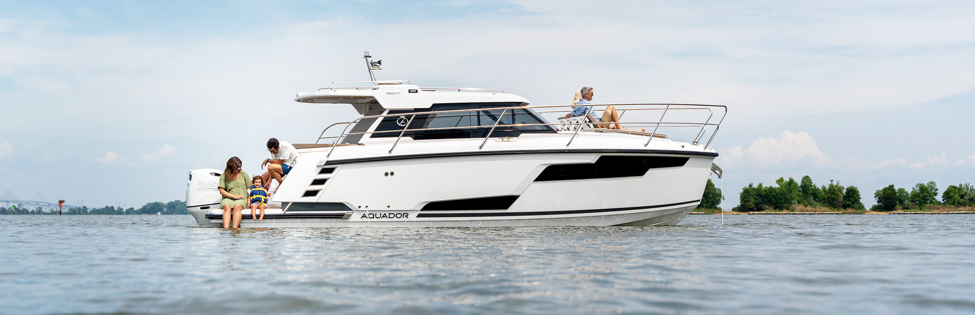 Aquador Boat Reviews, Yacht 4