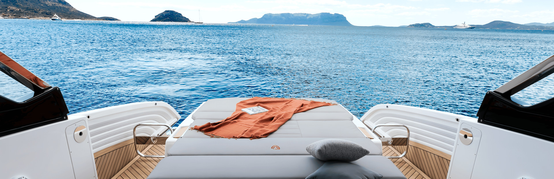 FIM Boat Reviews, Yacht 2