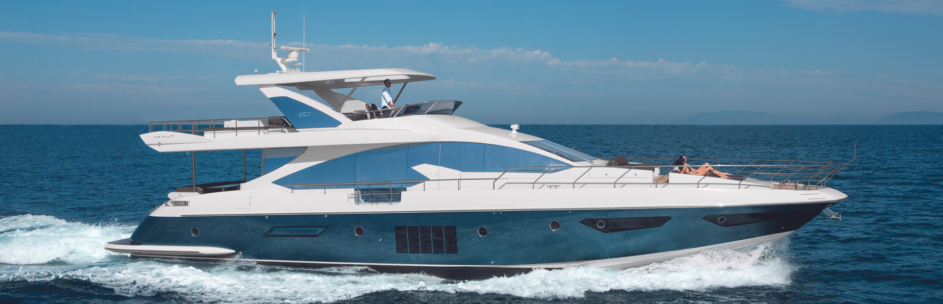 Azimut Yacht Reviews, Yacht 4