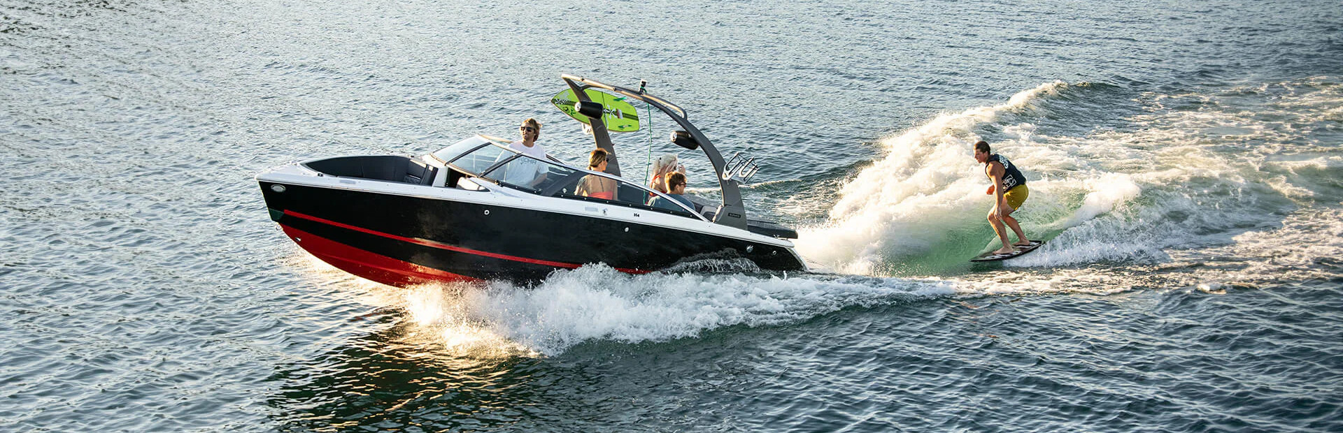 Four Winns H4 Surf Boats For Sale