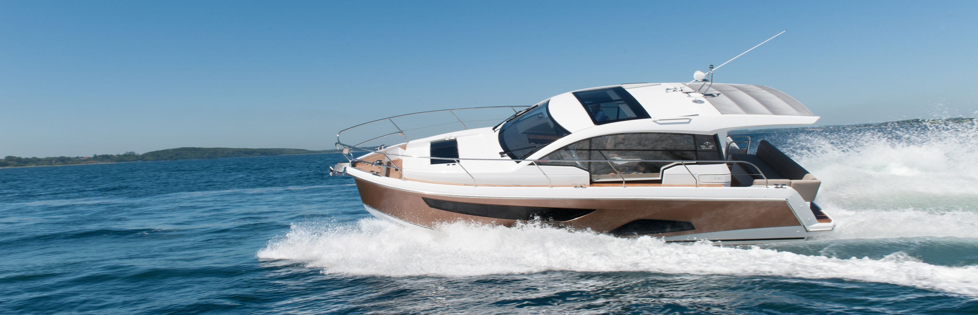 Award Winning Cruiser Boats 1