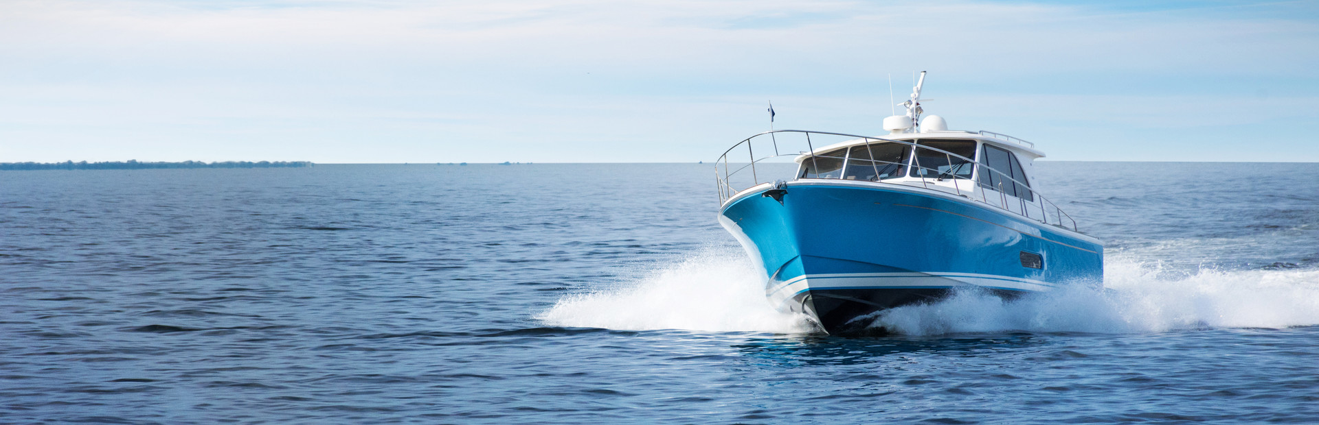 Grand Banks 44 Eastbay Picnic Boat