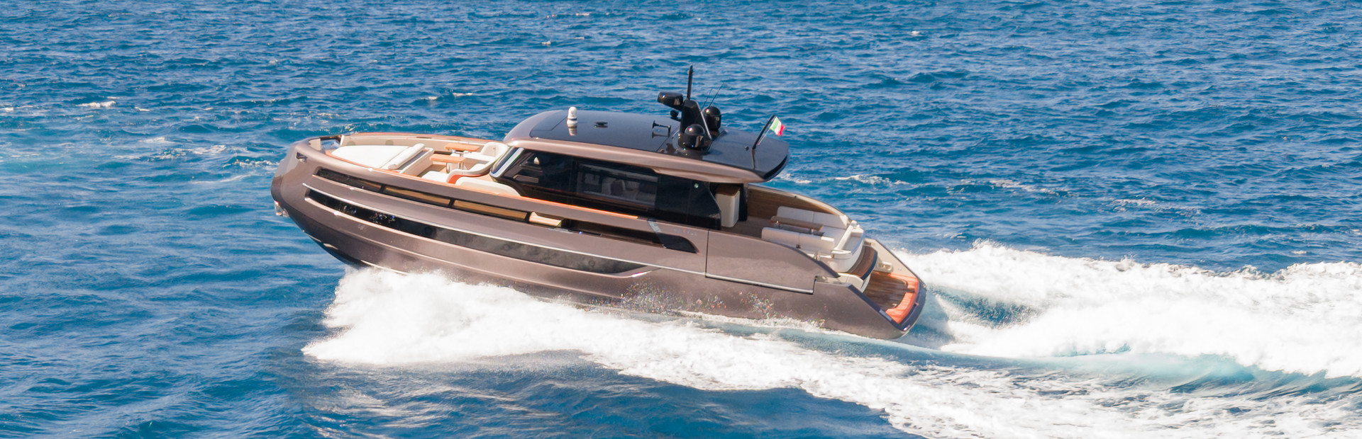 Invictus ST550 Deep Horizon Yachts For Sale