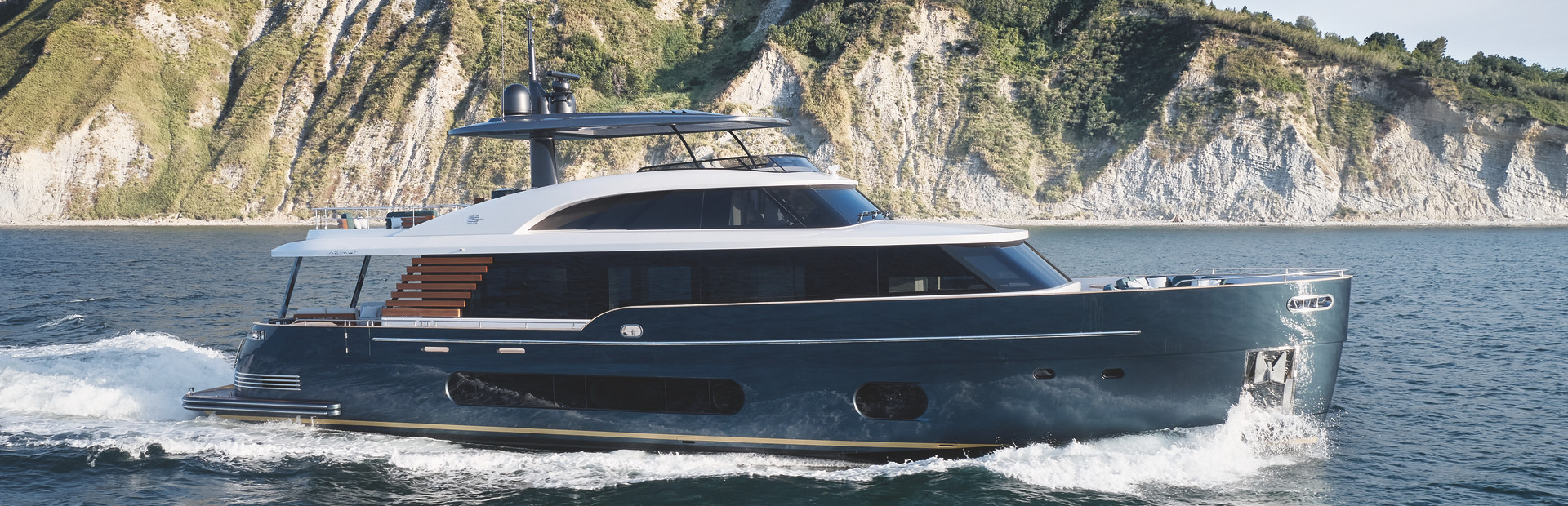 Azimut Magellano 25M Yachts For Sale