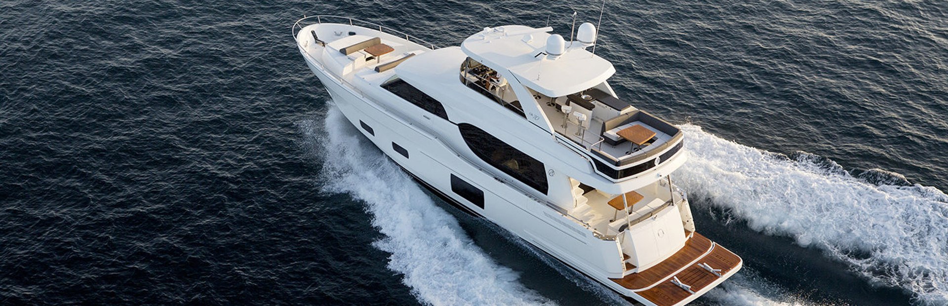 Ocean Alexander 70E Motoryachts (2016 - 2020), Example 1