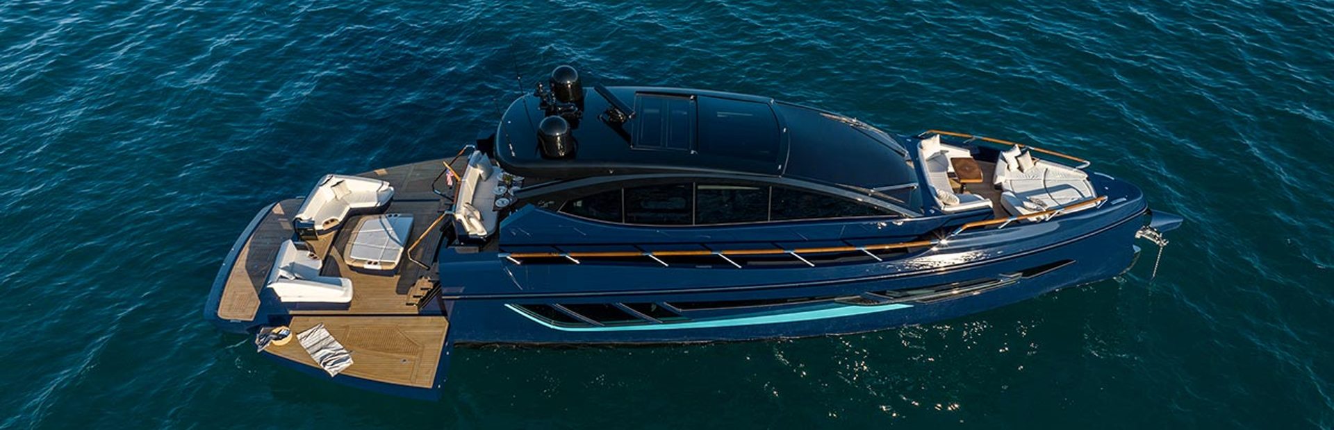 Lazzara Yachts LSX Series Yachts, Example 7