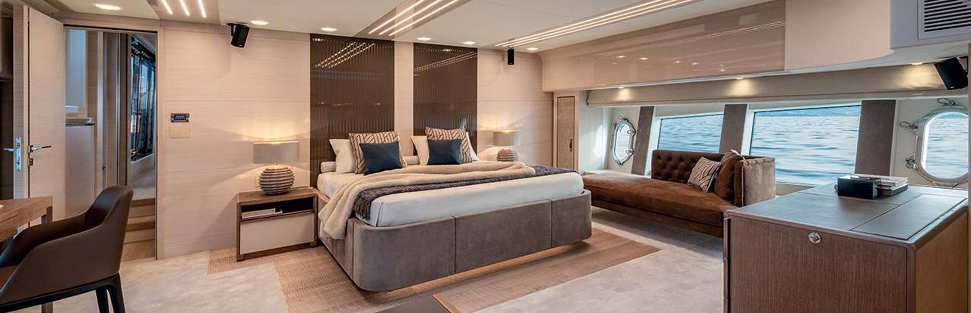 New &amp; Used Monte Carlo Yachts Skylounge Yachts, Example 5