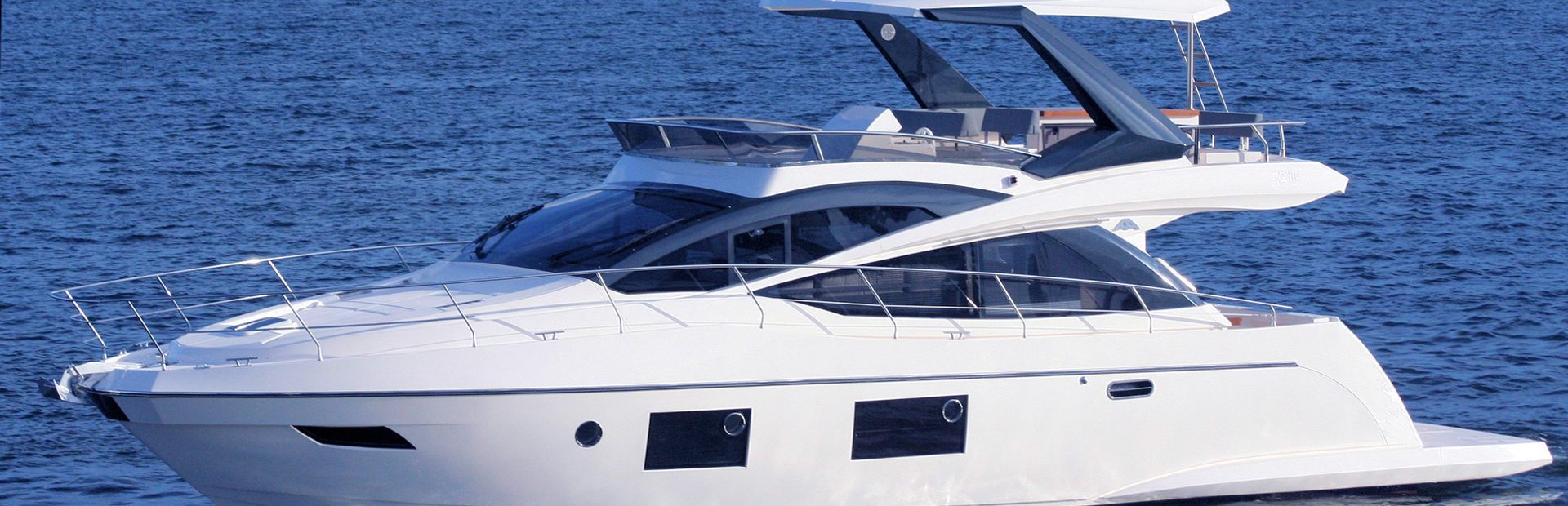 Astondoa 52 Flybridge Yacht (Gen 1, 2008 - 2017), Example 1