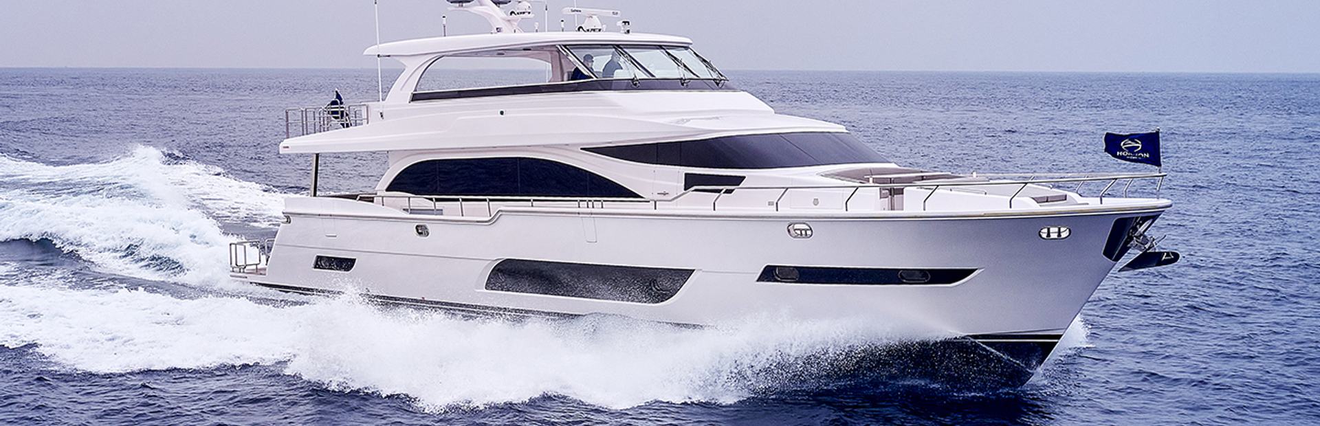 Horizon E81 Open Bridge Yacht, Example 1