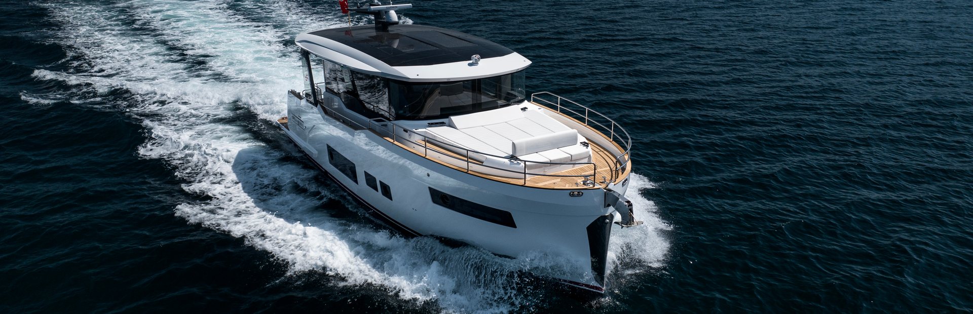 Sirena 48  Coupé Yacht, Example 1