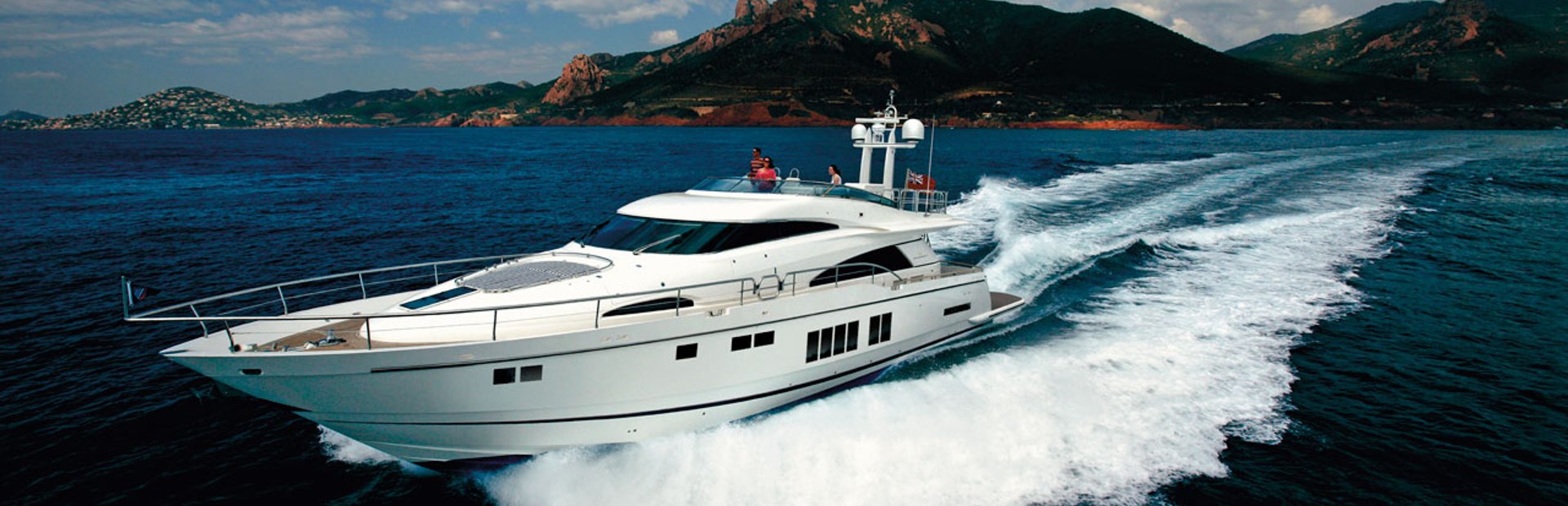 Fairline Squadron 78 Yachts (Gen 2, 2012 - 2018), Example 1