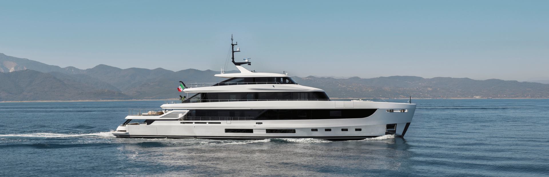 Azimut Grande 44M Yacht, Example 1