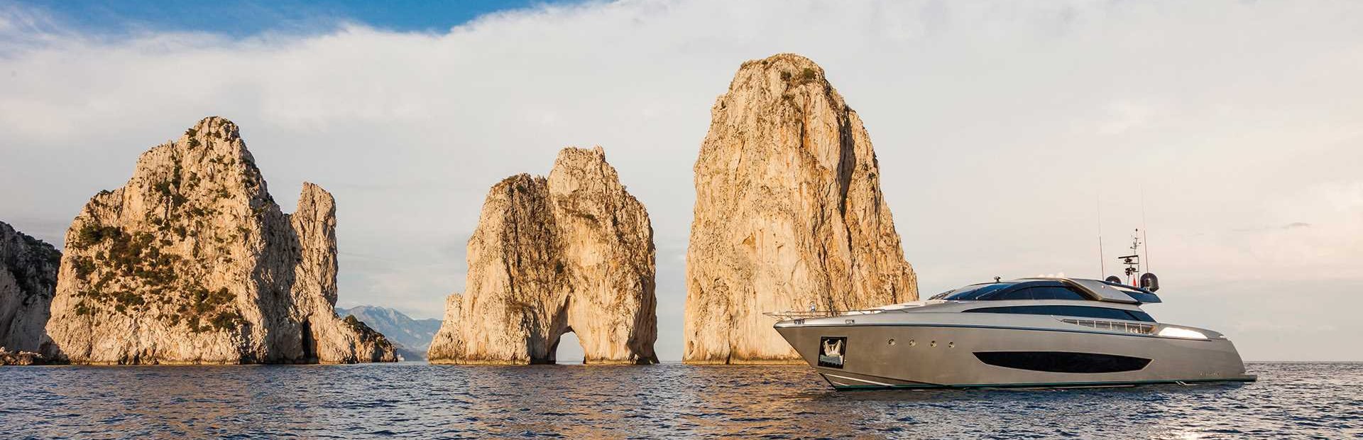 Riva 122' Mythos Yacht, Example 1