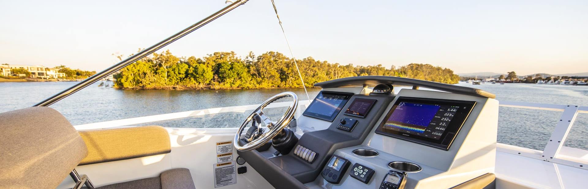 Riviera Flybridge Yachts, Example 10