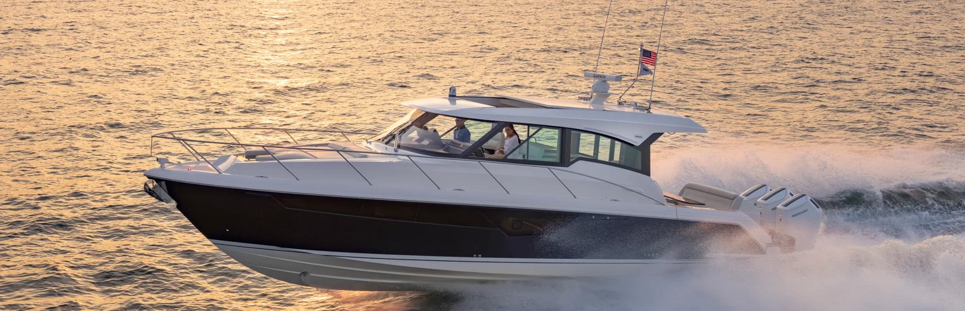 Tiara Yachts 48 LE Yacht, Example 1