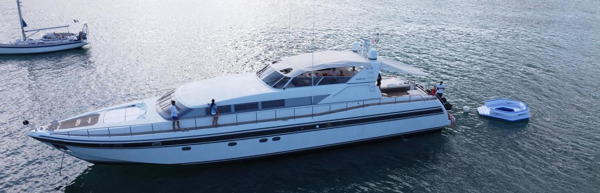 Mangusta 90 Yacht, Example 1