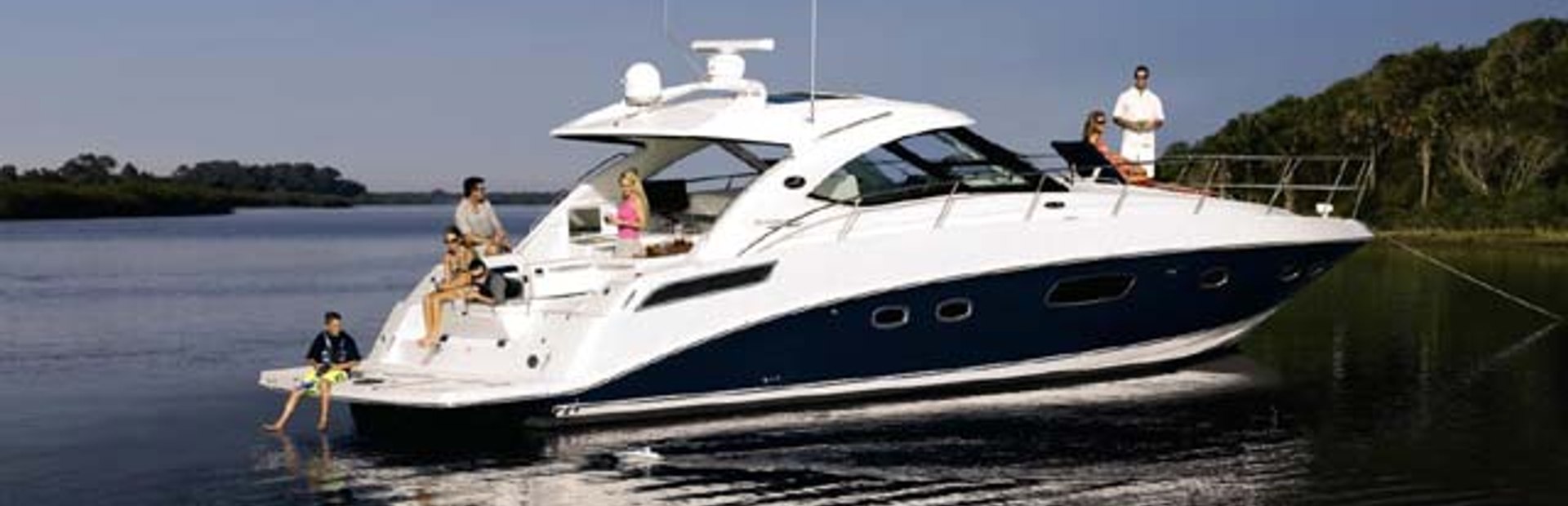 Sea Ray 43 Sundancer Yacht, Example 1