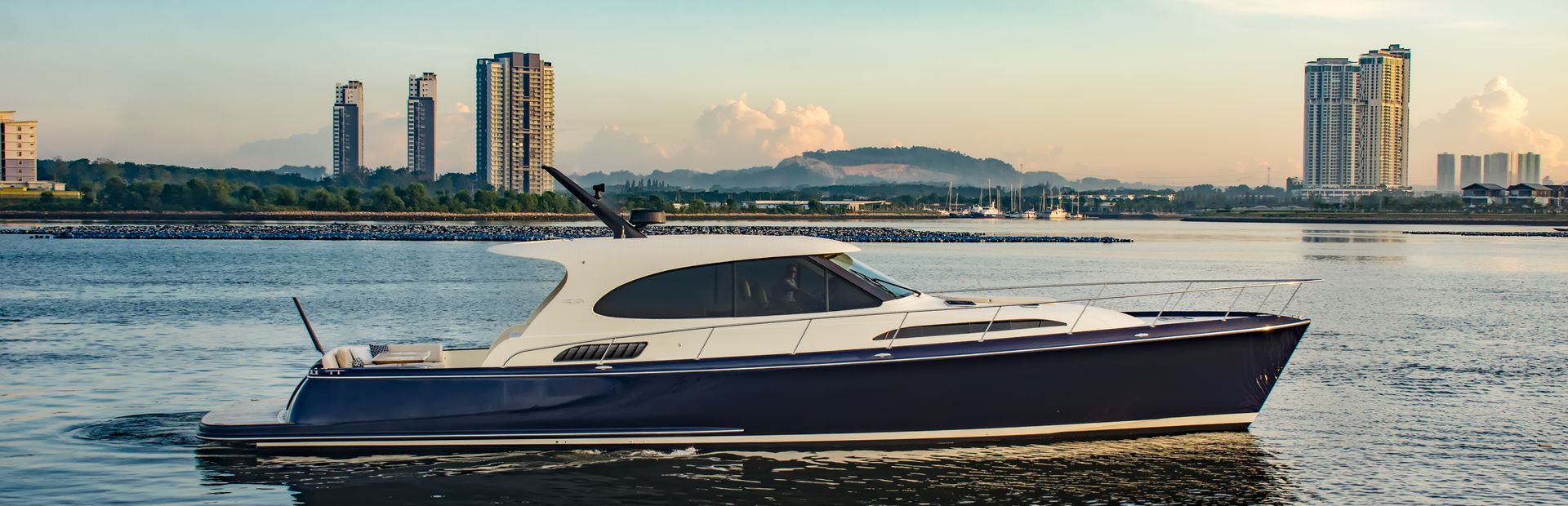 New Palm Beach GT Series Yacht 6