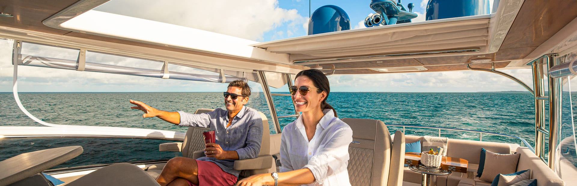 Riviera Daybridge Yachts, Example 7