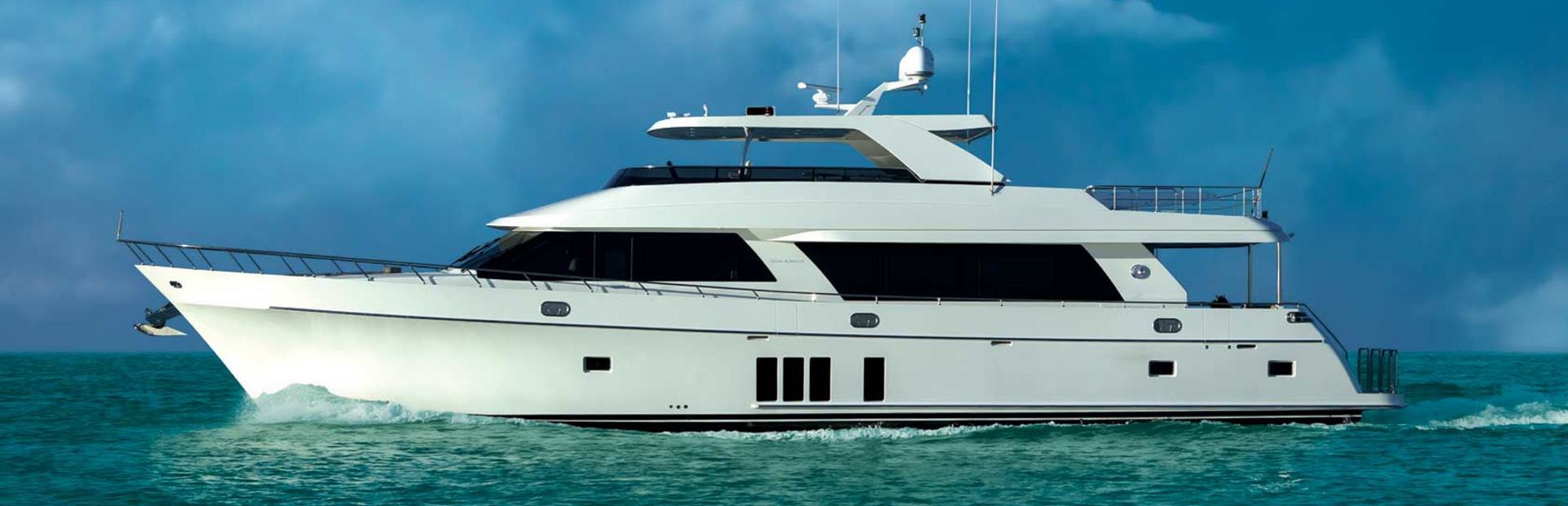 Ocean Alexander 90 Flybridge Yacht (Gen 2, 2016 - 2018), Example 1