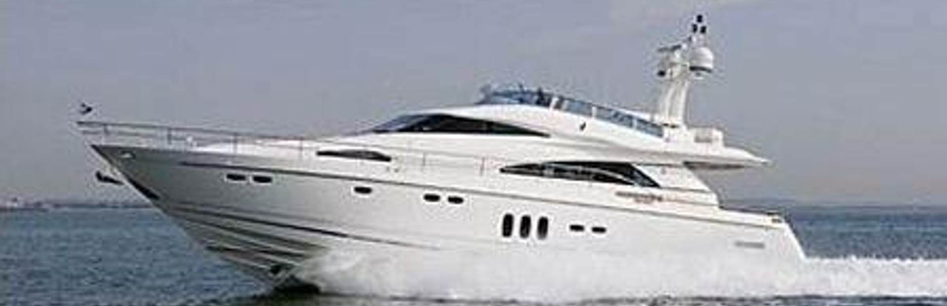 Fairline Squadron 66 Yacht, Example 1