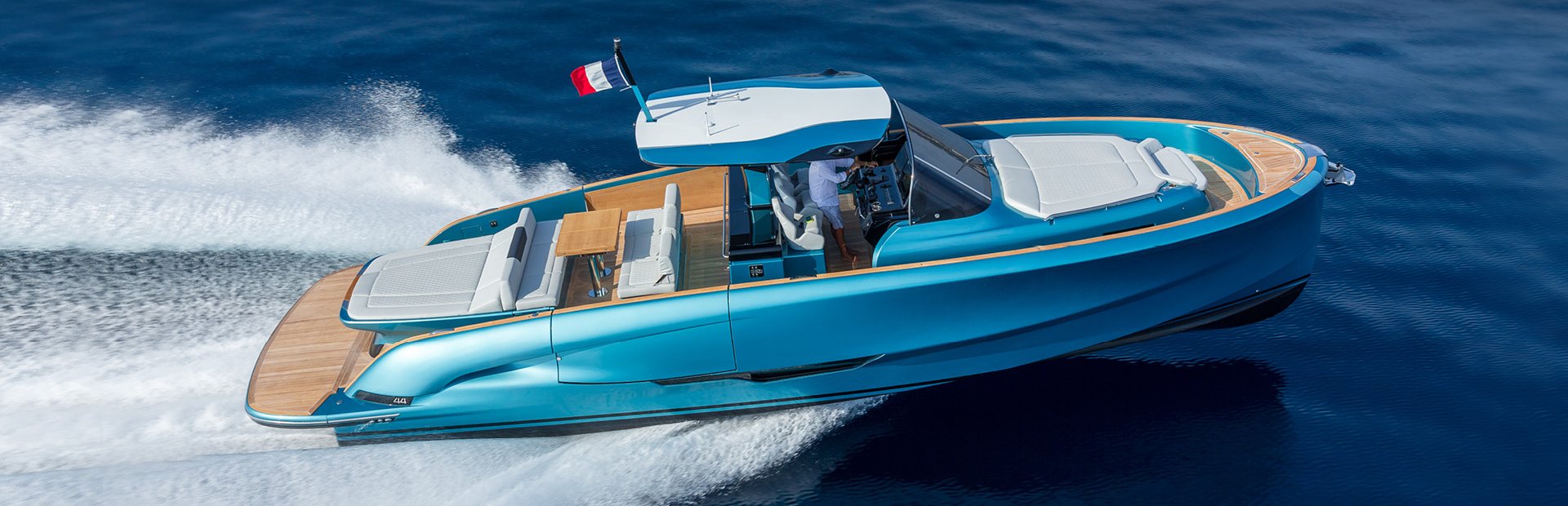 Solaris 44 Open Boat, Example 1