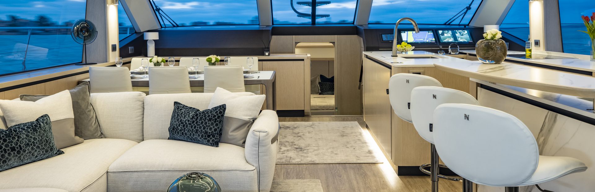 New Aquila Luxury Yacht 4