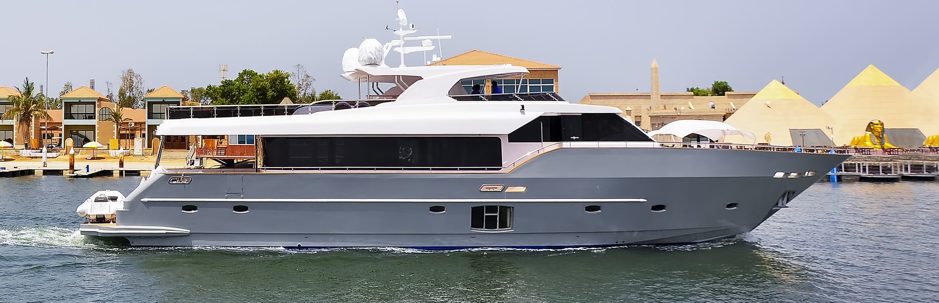 Gulf Craft Gulf 95 Exp Yacht, Example 1