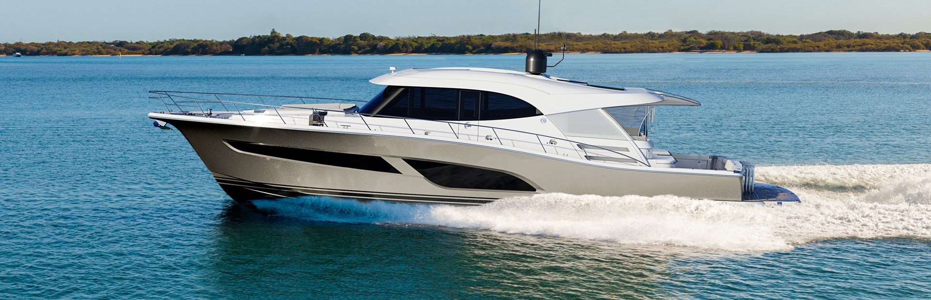Riviera 645 SUV Yachts (Mk1, 2021 - 2026), Example 1