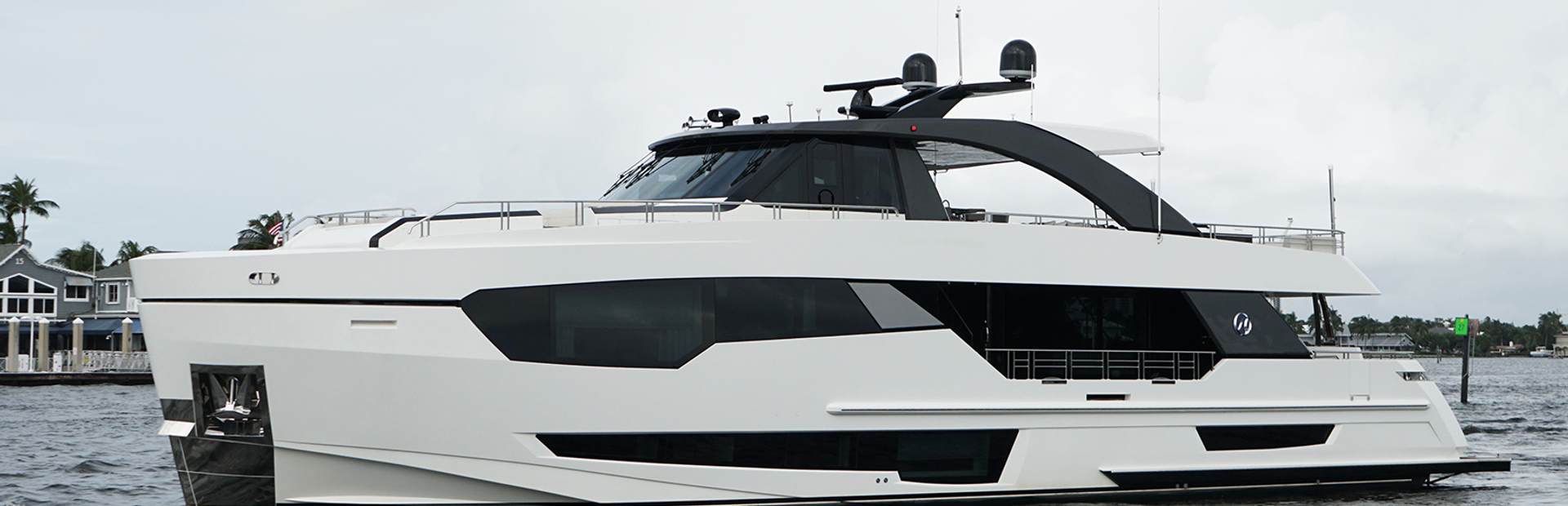 Ocean Alexander 28R Open Yachts, Example 1