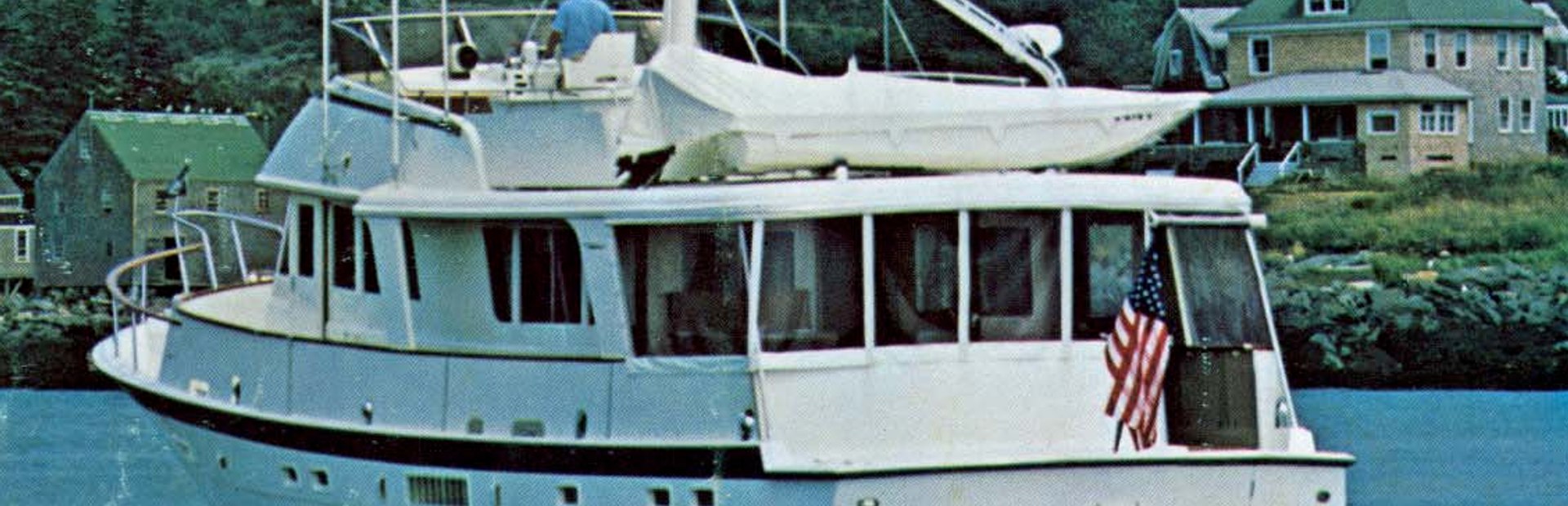 Hatteras 58 LRC Yacht, Example 1